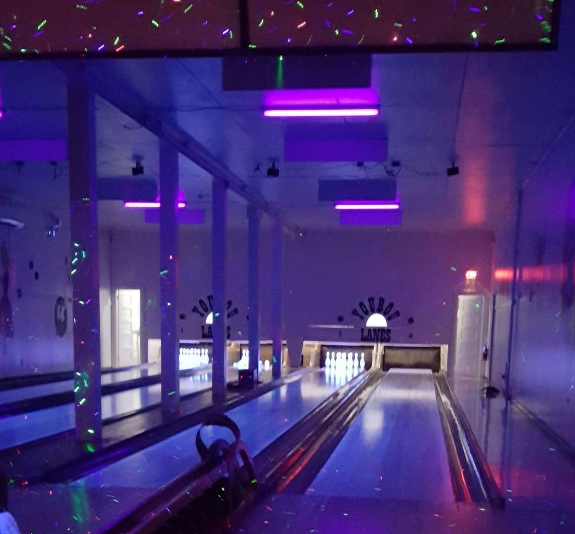 Rock n Glow at Youbou lanes