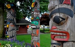 Totems in Duncan