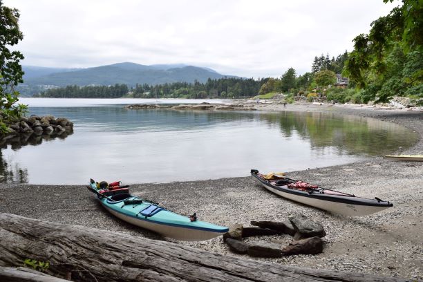 Elliots Beach park kayaks